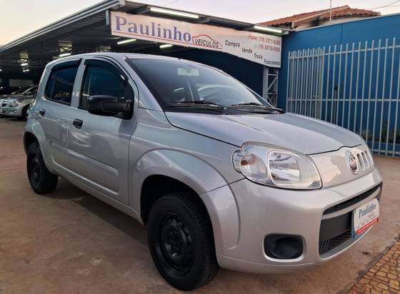 FIAT UNO 1.0 EVO VIVACE 8V FLEX 4P MANUAL FIAT UNO 1.0 EVO VIVACE 8V FLEX 4P MANUAL